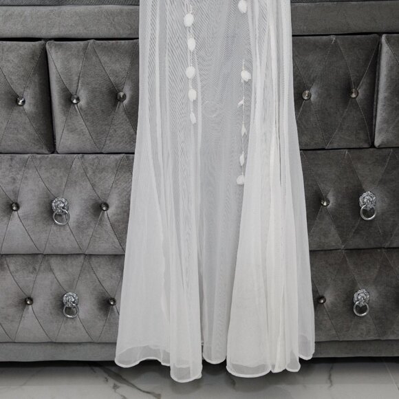 Akira White Sheer Floral Beaded Appliques Halter Maxi Tulle Dress Size Small - Picture 11 of 13